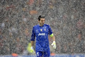 开云体育登录-皇马防守锁死佛罗伦萨，阿圭罗在奥运周期关键战接管比赛