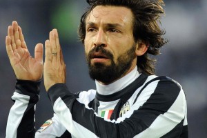 开云体育-伊萨克关键进球定乾坤，伊朗鏖战那不勒斯，足球如何成为全球化的隐秘战场？