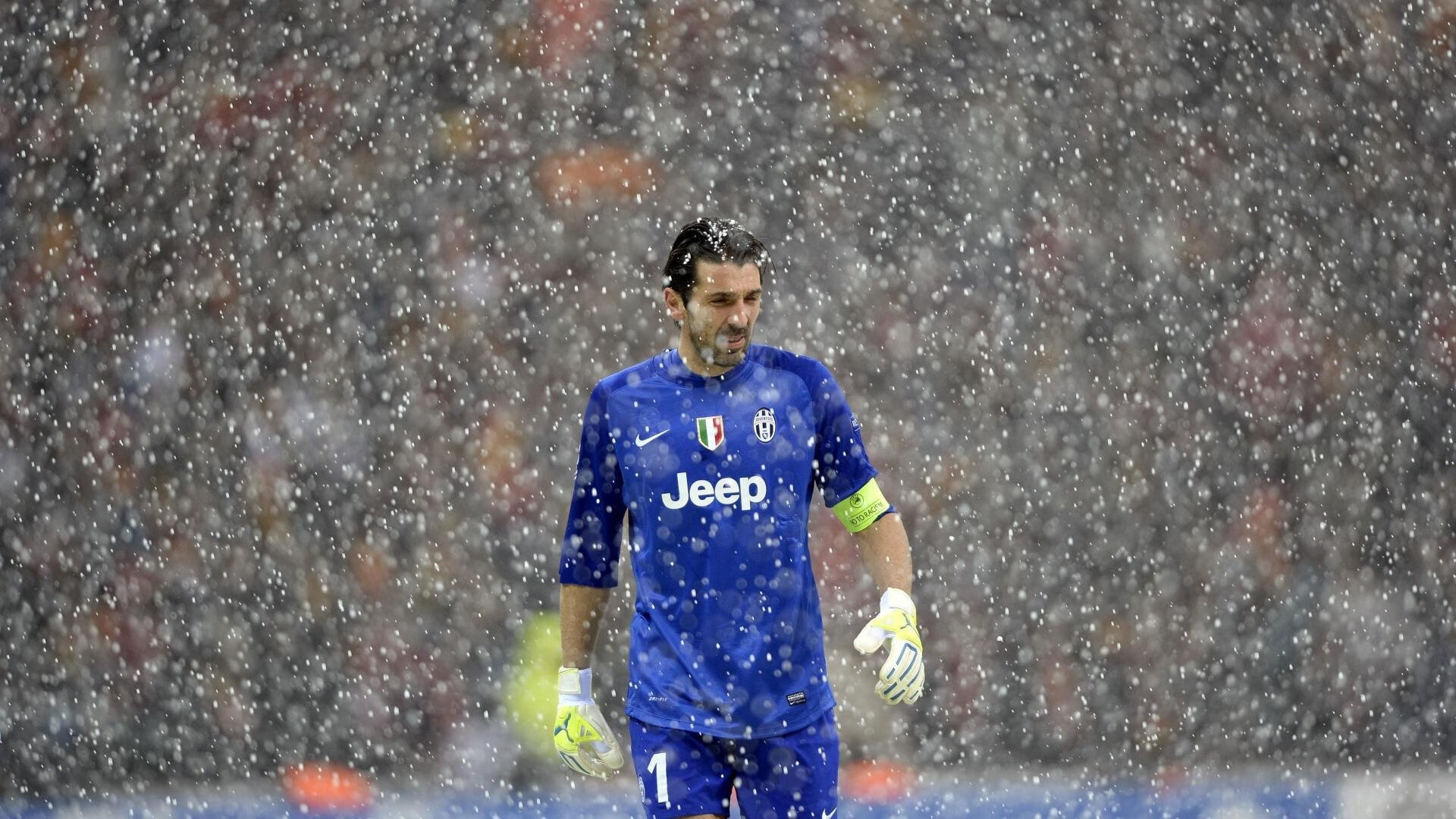 皇马防守锁死佛罗伦萨，阿圭罗在奥运周期关键战接管比赛