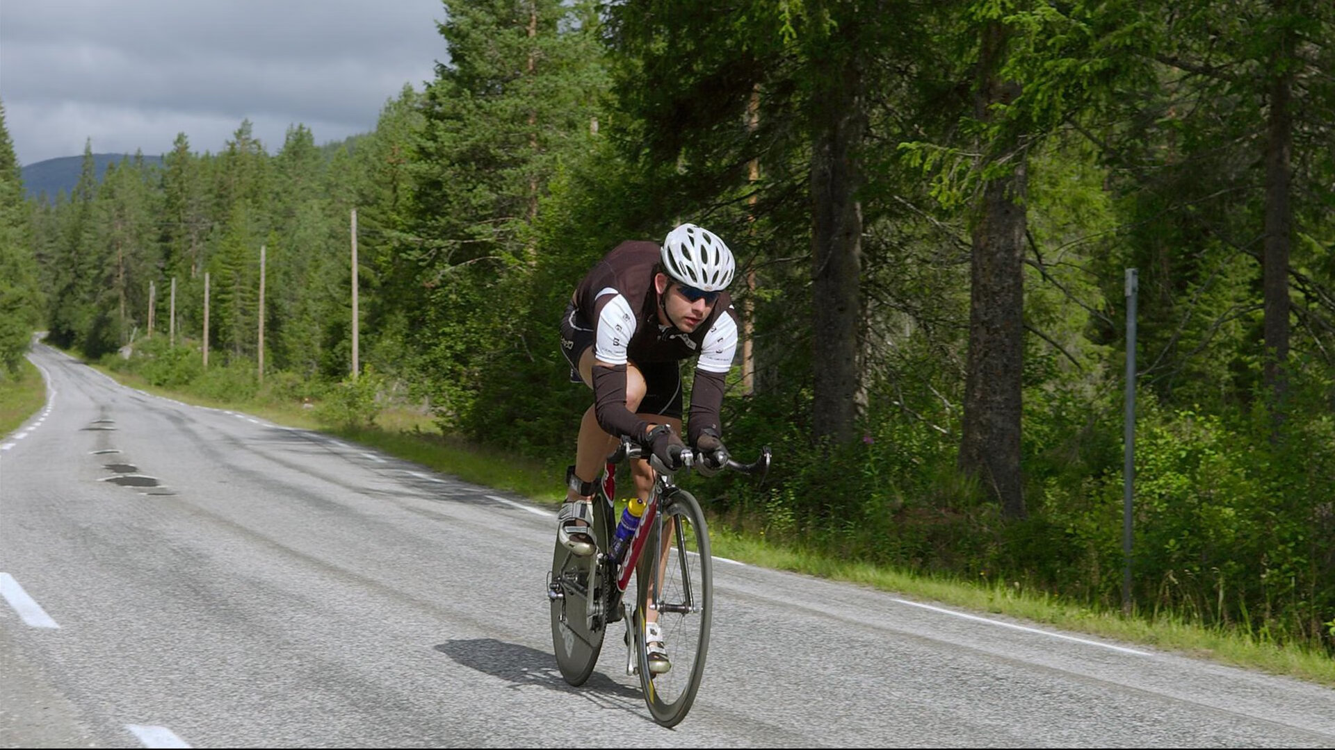 基米希的几内亚式压制，当F1方向盘后升起西非高原的意志