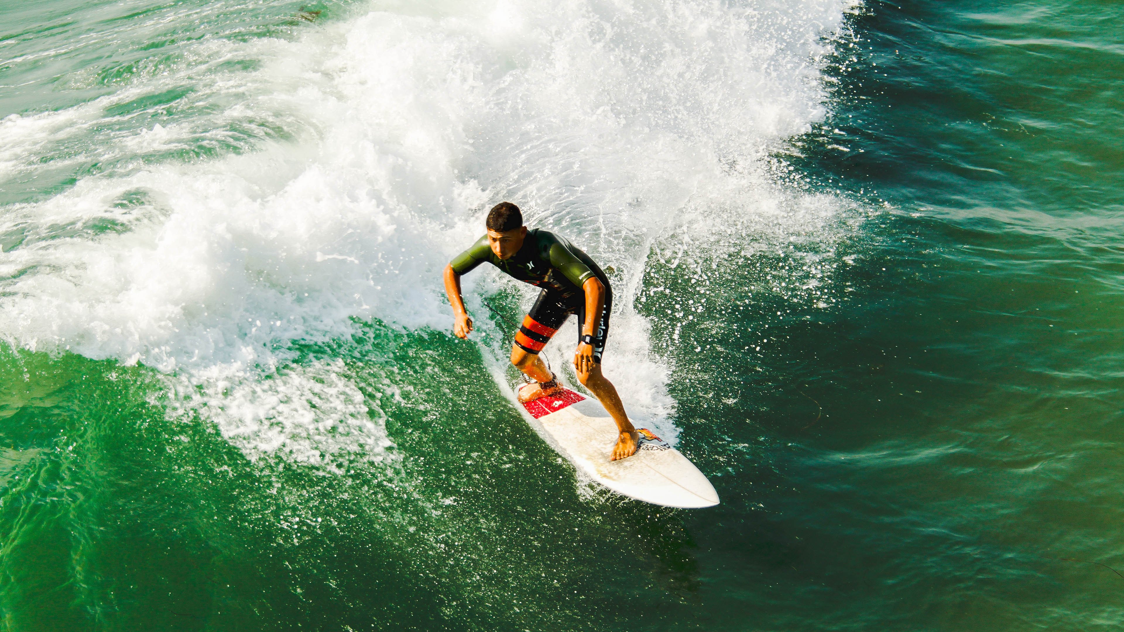 德甲争冠战之夜，切特对手完全无解