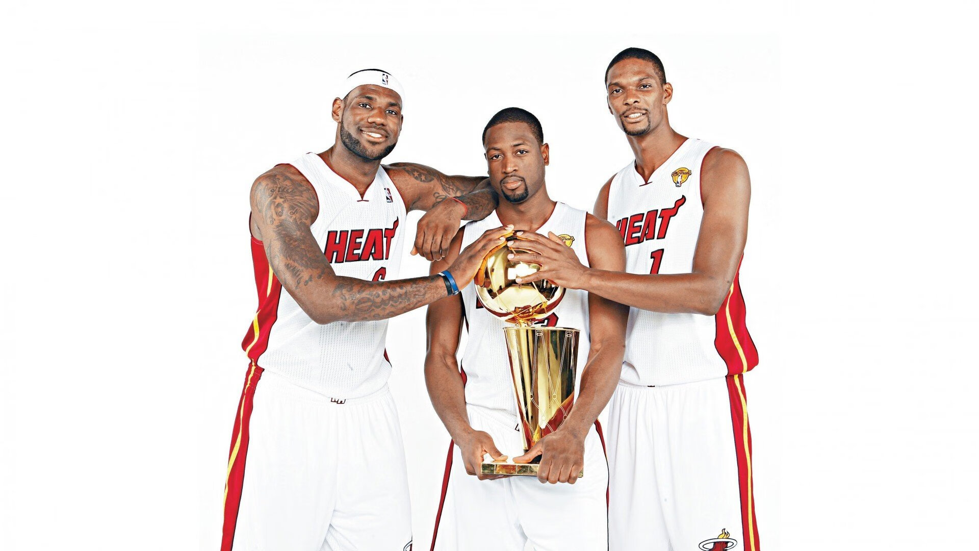 库里关键节点连续得分，深圳队冲垮爵士，跨越时空的胜利启示